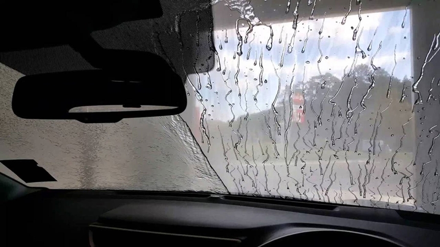 clean tree sap from windshield