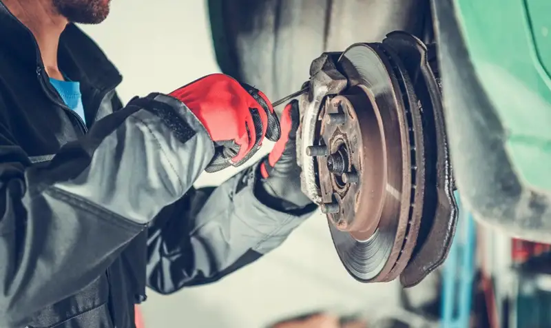 brake pad types and maintenance