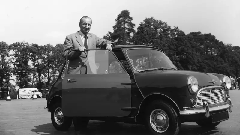 Alex Issigonis famous auto designer